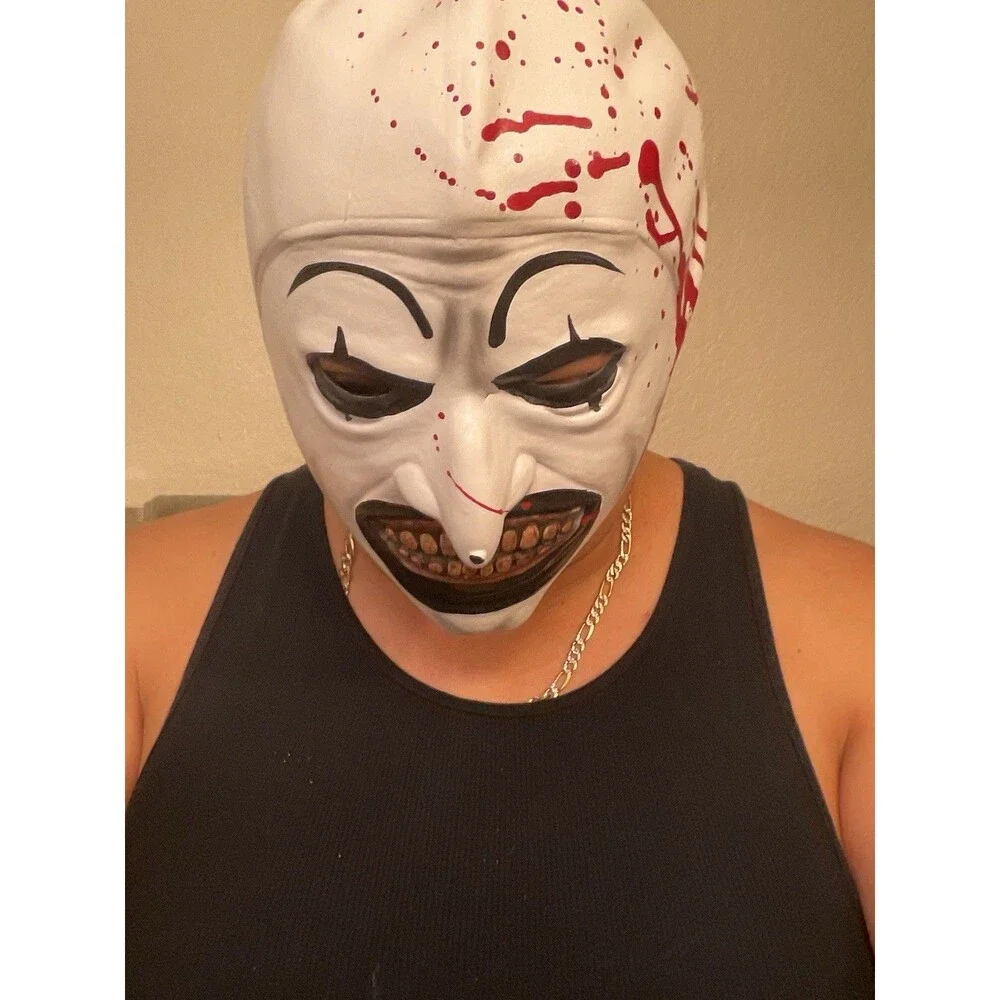Trick or Treat Studios Terrifier - Art the Clown Bloody Mask Halloween Medium